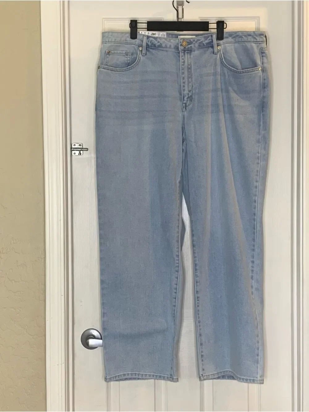Seven7 Loose Straight Jean in Key West Size 16